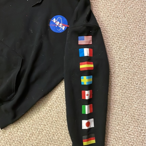 NASA Chemistry Sweatshirt - Picture 2 of 4